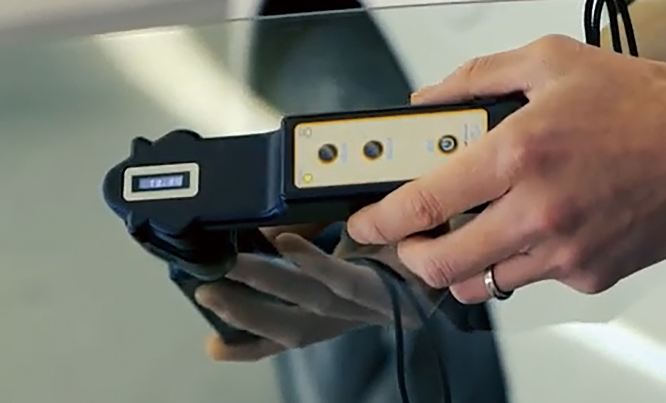 可視光線測定結果証明書発行システム.JPとは